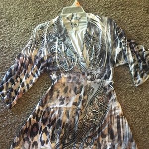 S-twelve women’s sz large dress, white, black, gray with a little color